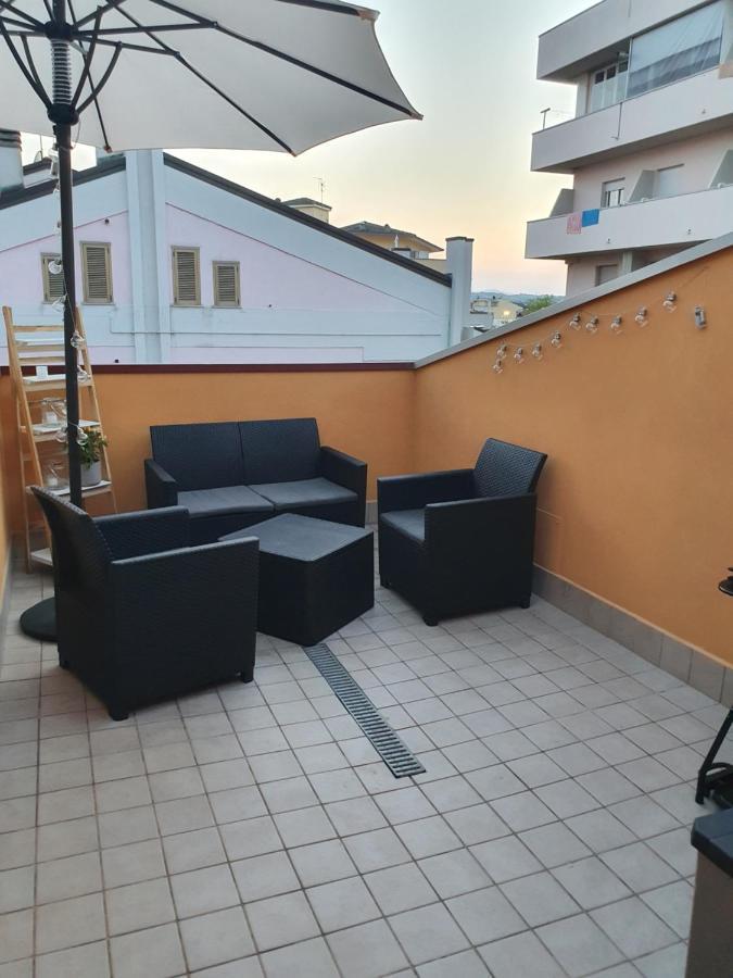 Bella Alba Apartment On The Beach Alba Adriatica Luaran gambar